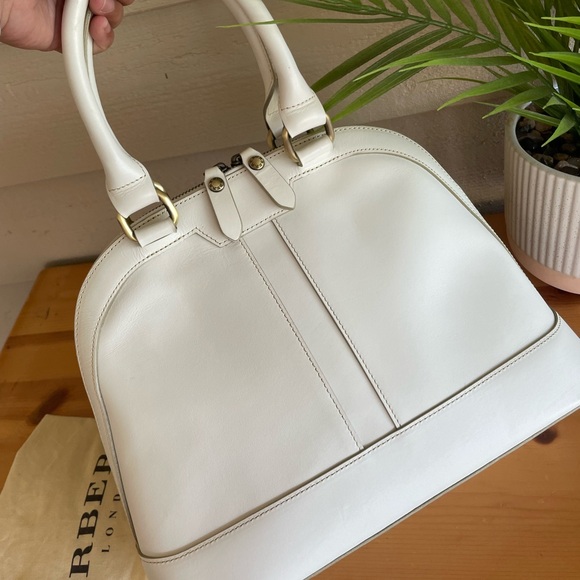 Authentic Burberry tote bag💛💛💛 - Picture 15 of 15